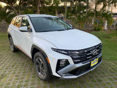 New 2026 Hyundai Tucson Blue SE image 1