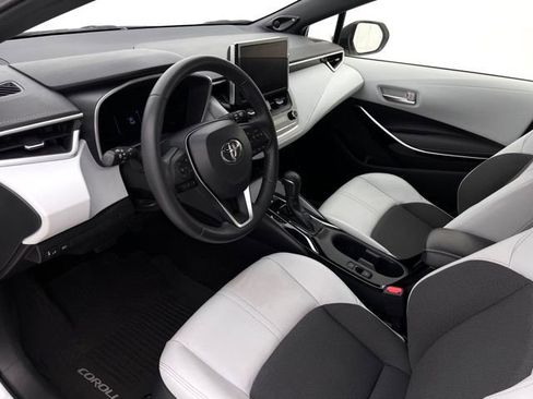 Used 2023 Toyota Corolla XSE FWD image 12