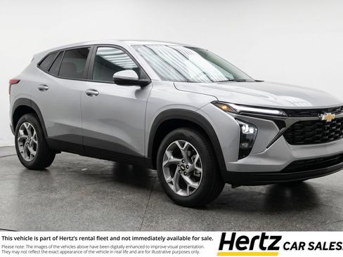 Used 2025 Chevrolet Trax LT w/ LT Convenience Package FWD image 1