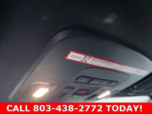 Used 2025 Toyota Camry SE image 30