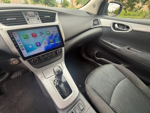 Used 2015 Nissan Sentra SR FWD image 16