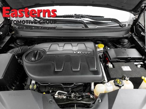 Used 2021 Jeep Cherokee Limited w/ Mopar Interior Package AWD/4WD image 7