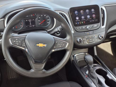 Used 2023 Chevrolet Malibu LT image 13