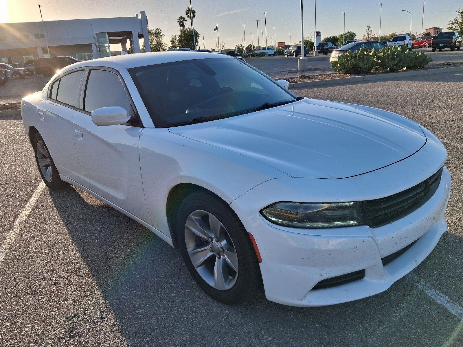 Used 2018 Dodge Charger SXT Plus w/ Beats Audio Group RWD image 7