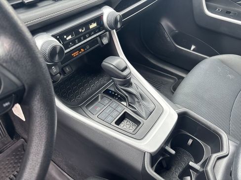 Certified 2022 Toyota RAV4 LE image 27