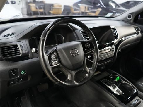 Used 2019 Honda Pilot Elite image 12