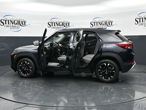 Used 2021 Chevrolet TrailBlazer LT w/ Sun and Liftgate Package FWD image 28