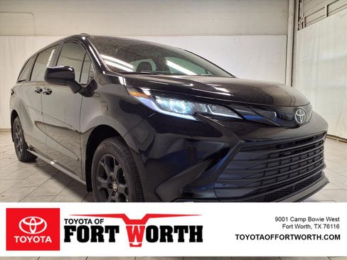 New 2026 Toyota Sienna XLE Woodland Edition image 1