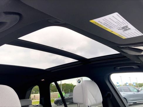 Certified 2025 BMW X5 sDrive40i w/ M Sport Package image 13