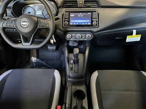 Used 2025 Nissan Versa S w/ S Plus Package image 14