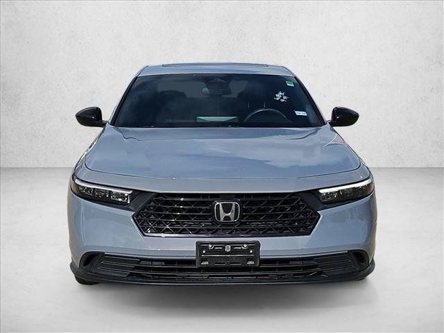 Used 2024 Honda Accord Sport image 2