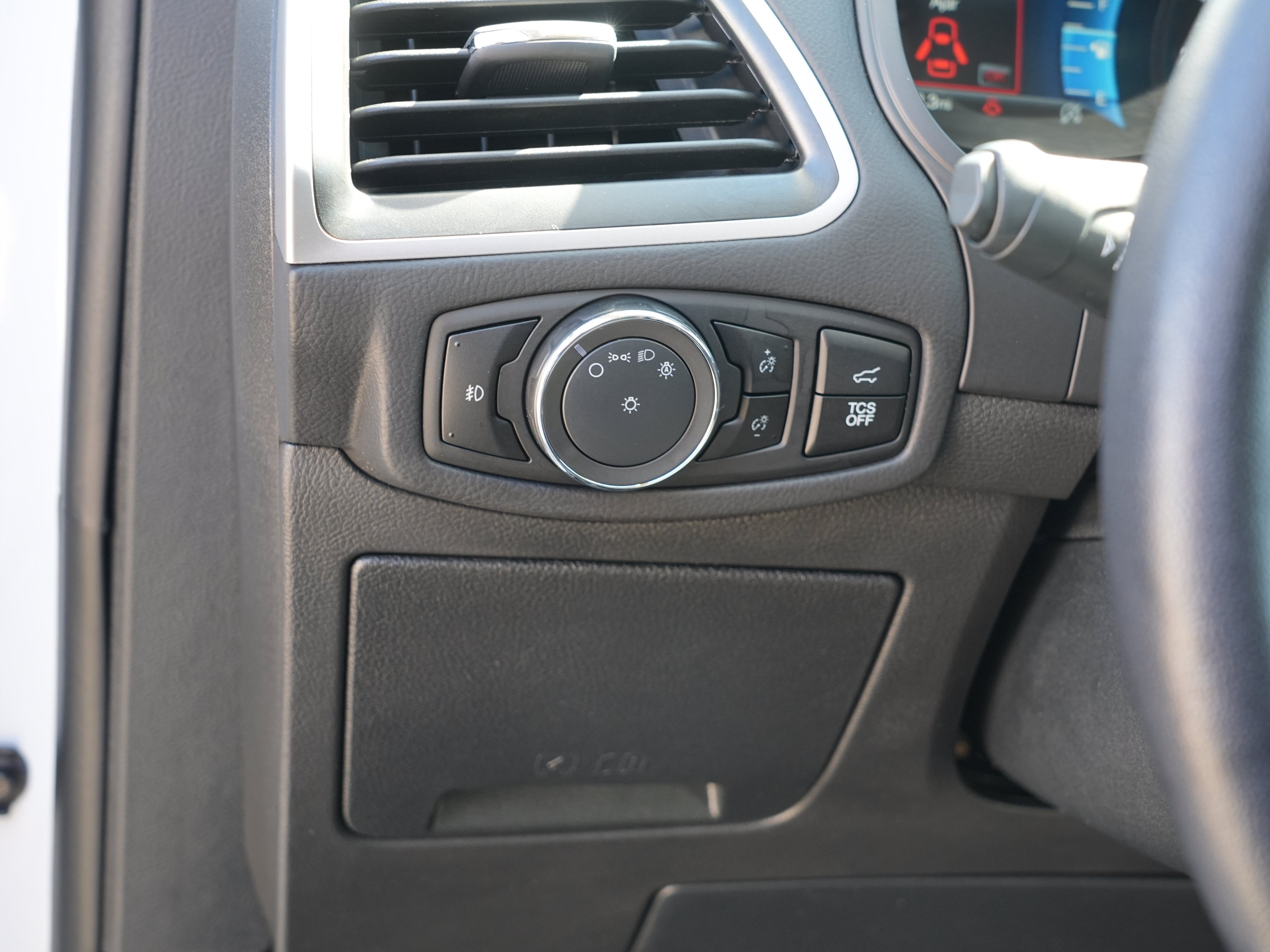Used 2024 Ford Edge SEL w/ Convenience Package AWD/4WD image 18