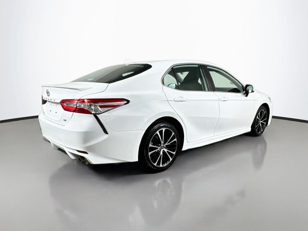 Used 2020 Toyota Camry SE w/ Audio Package FWD image 8
