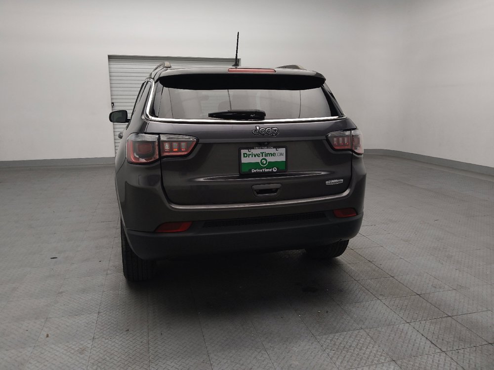 Used 2018 Jeep Compass Latitude FWD image 6