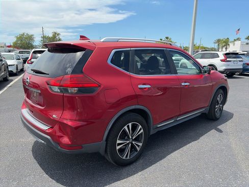 Used 2017 Nissan Rogue SL FWD image 7
