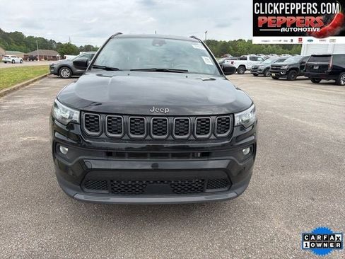 Used 2025 Jeep Compass Latitude w/ Altitude Special Edition AWD/4WD image 5