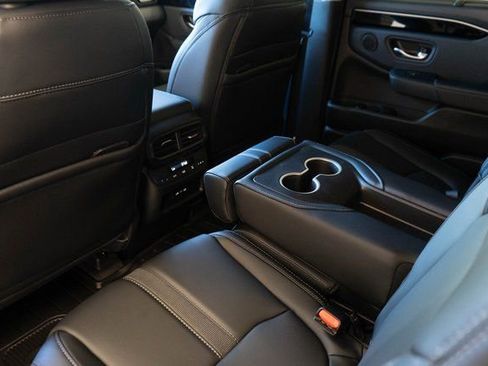 New 2025 Honda Pilot EX-L image 15