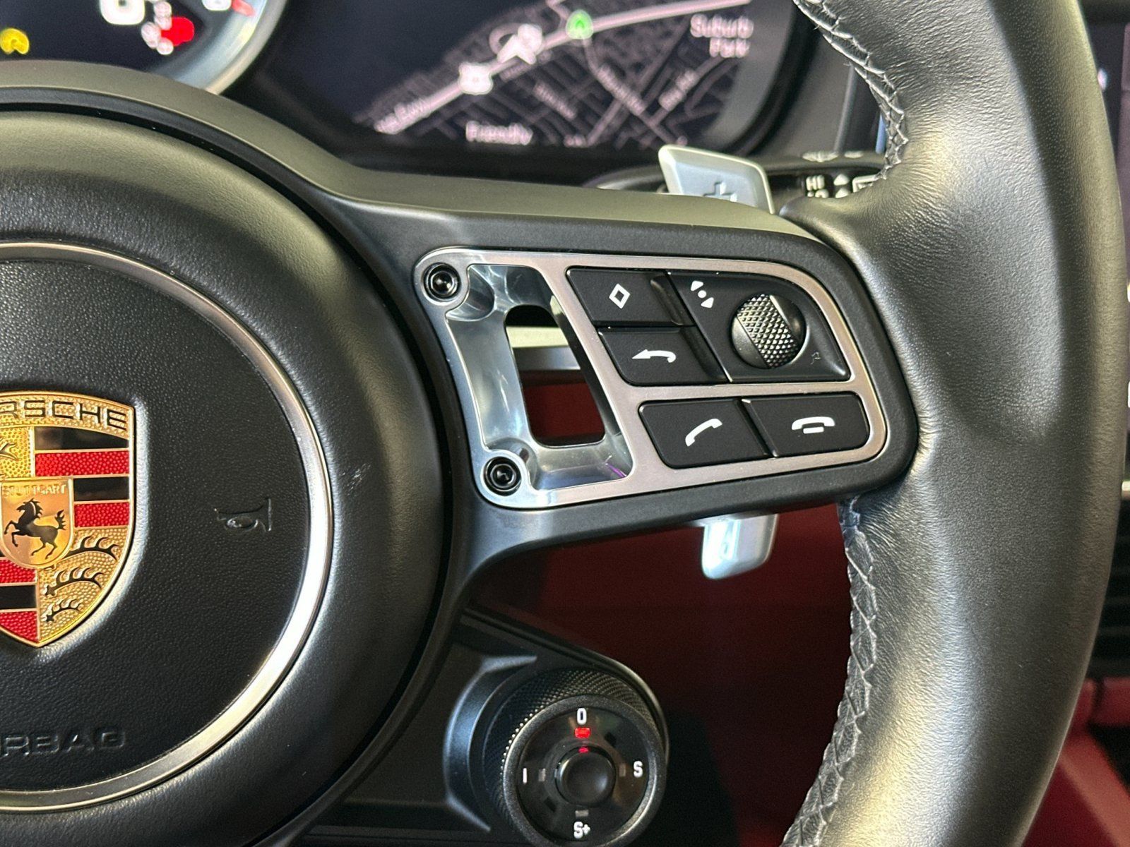 Certified 2022 Porsche Cayenne Turbo AWD/4WD image 29