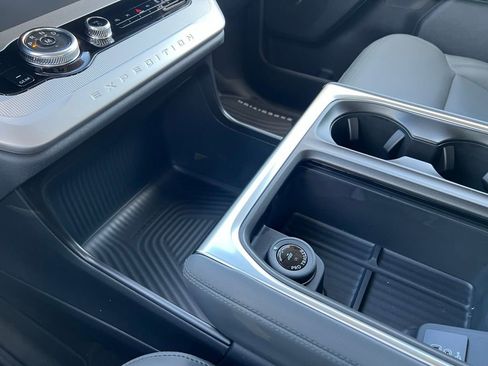 New 2026 Ford Expedition Active image 39