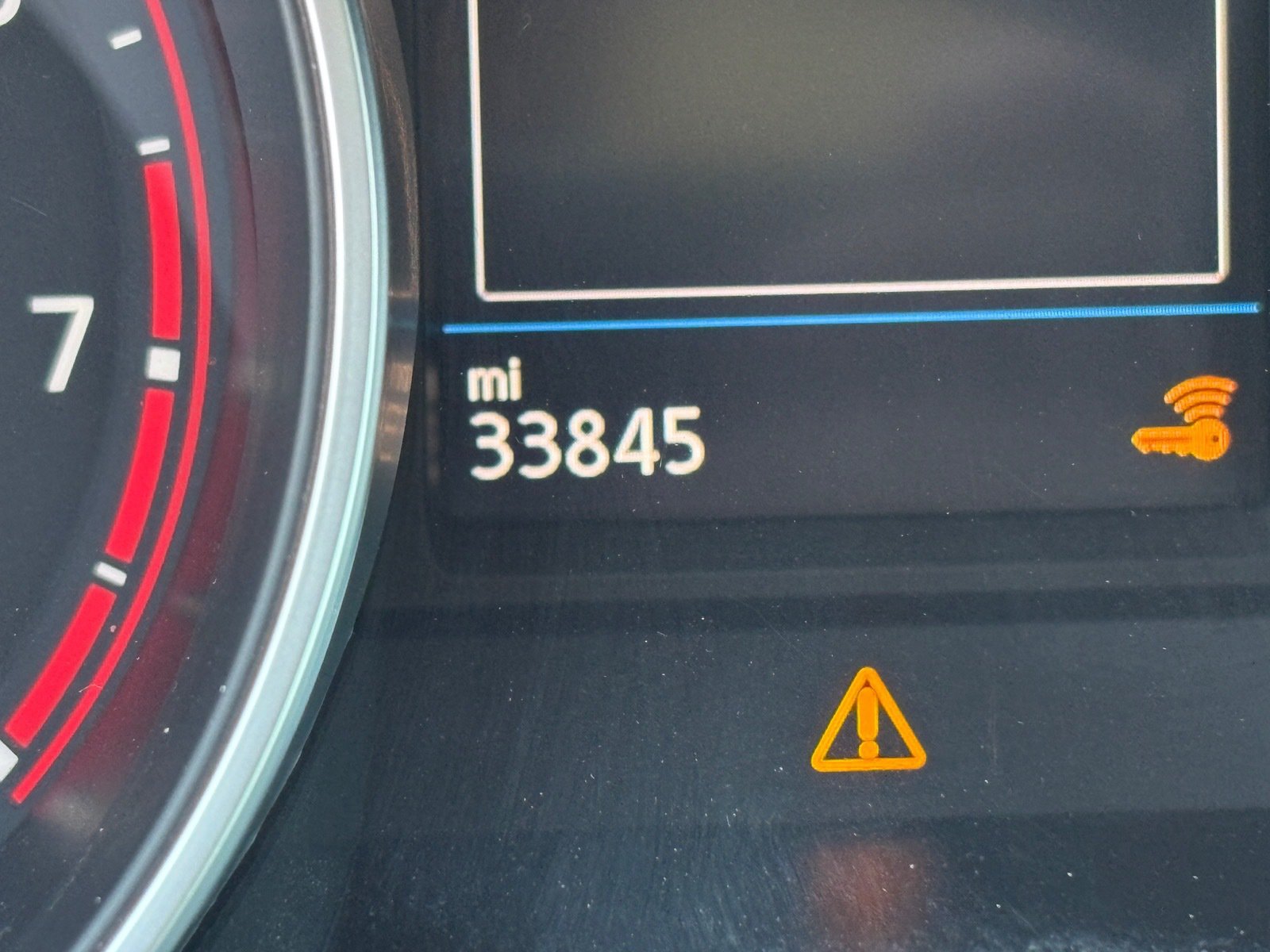 Used 2019 Volkswagen Tiguan SE FWD image 24