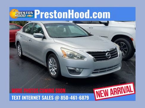 Used 2013 Nissan Altima 2.5 S FWD image 1