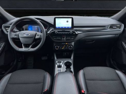 Certified 2025 Ford Escape ST-Line AWD/4WD image 10
