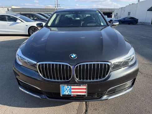 Used 2018 BMW 740e xDrive image 13