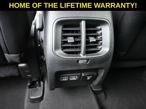 Used 2023 Jeep Cherokee Altitude Lux AWD/4WD image 39