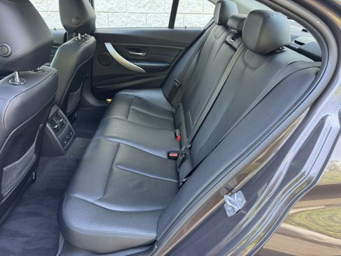 Used 2013 BMW 328i xDrive Sedan AWD/4WD image 8