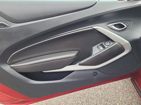 Certified 2023 Chevrolet Camaro LT image 6