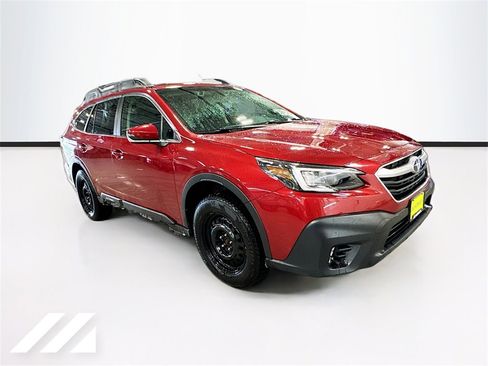 Used 2020 Subaru Outback Premium image 3
