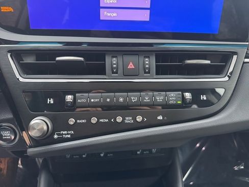 Certified 2024 Lexus ES 350 w/ Premium Package image 24