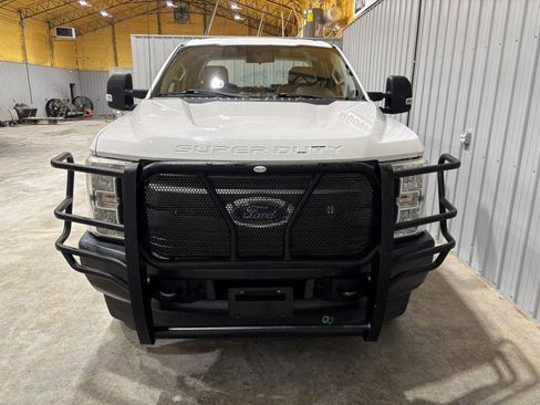 Used 2017 Ford F250 XL w/ Power Equipment Group image 7