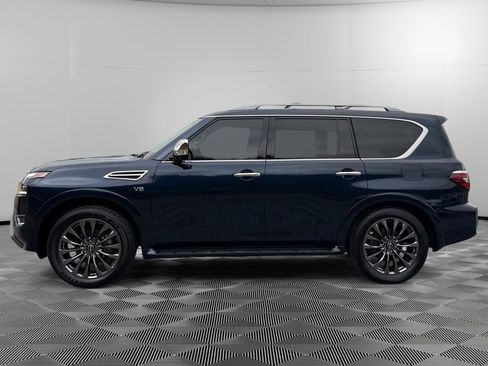 Used 2022 Nissan Armada Platinum w/ Captain's Chairs Package image 4