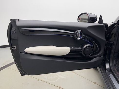 Used 2024 MINI Cooper S image 9