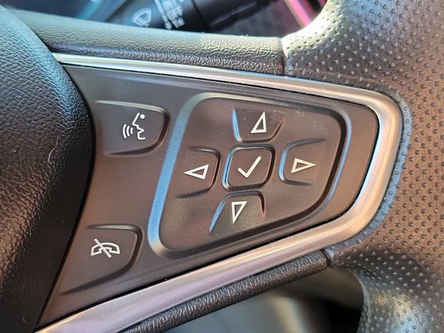 Used 2020 Chevrolet Malibu LT FWD image 18