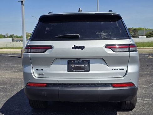 Used 2024 Jeep Grand Cherokee L Limited w/ Black Appearance Package AWD/4WD image 16
