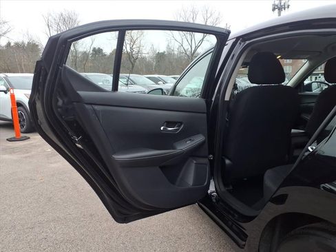 Used 2023 Nissan Sentra S image 11