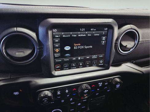 Used 2020 Jeep Wrangler Unlimited Sahara w/ Dual Top Group AWD/4WD image 26
