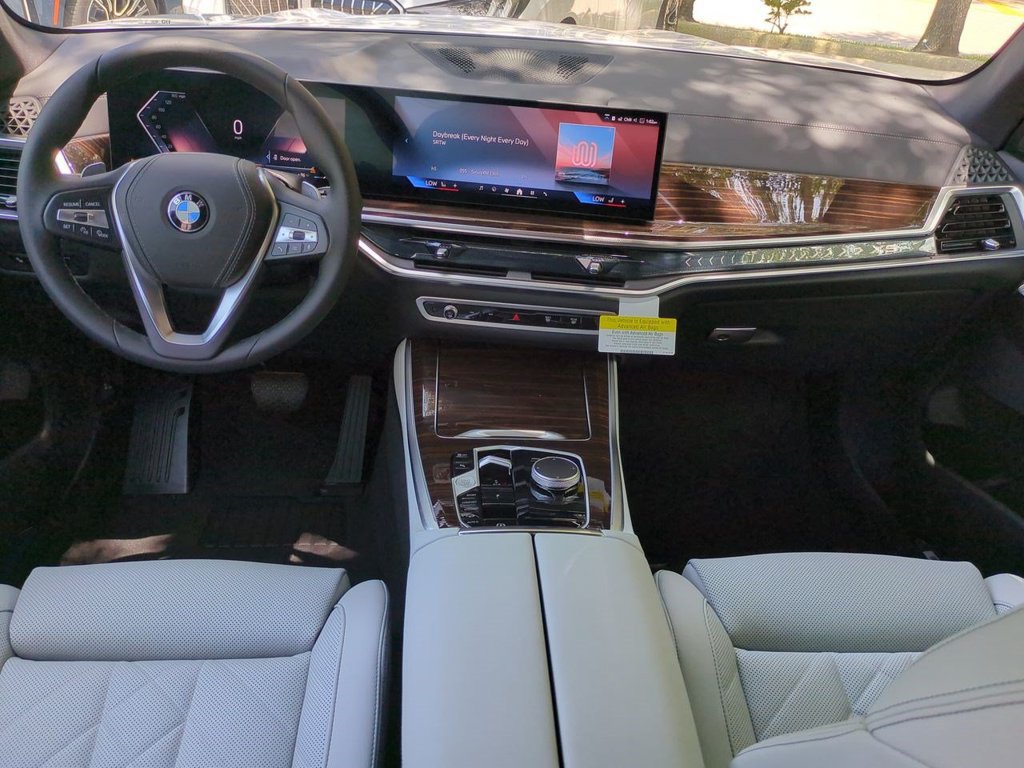 New 2026 BMW X5 xDrive40i w/ Parking Assistance Package AWD/4WD image 15