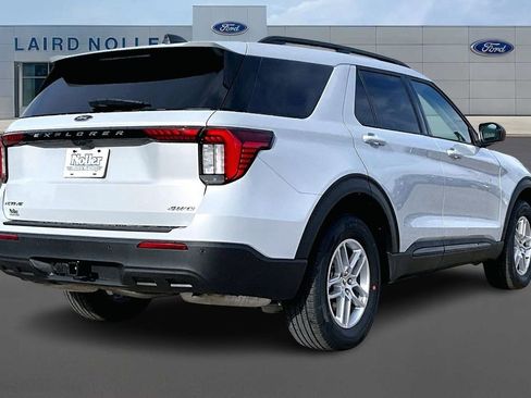 New 2026 Ford Explorer Active image 5