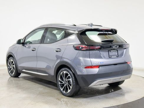 Used 2023 Chevrolet Bolt EUV Premier w/ Sun & Sound Package image 9