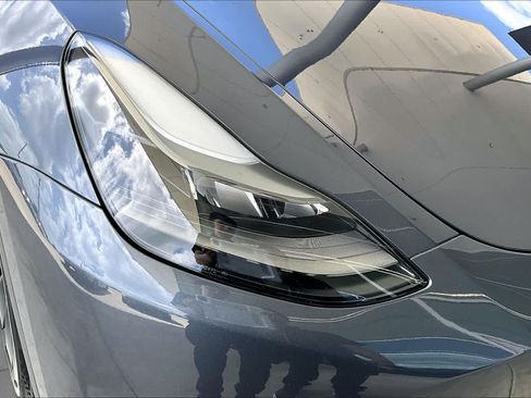 Used 2023 Tesla Model Y Performance AWD/4WD image 23