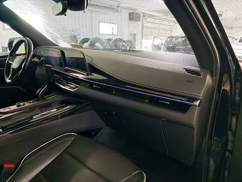Used 2023 Cadillac Escalade Sport w/ Touring Package AWD/4WD image 12