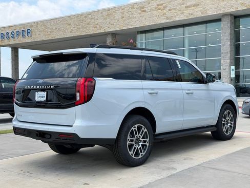 New 2026 Ford Expedition Active RWD image 50