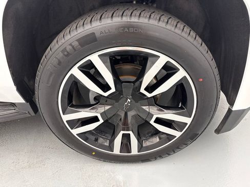 Used 2019 Chevrolet Tahoe LT w/ RST Edition RWD image 15