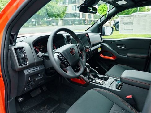 New 2025 Nissan Frontier PRO-4X w/ Pro Convenience Package image 27