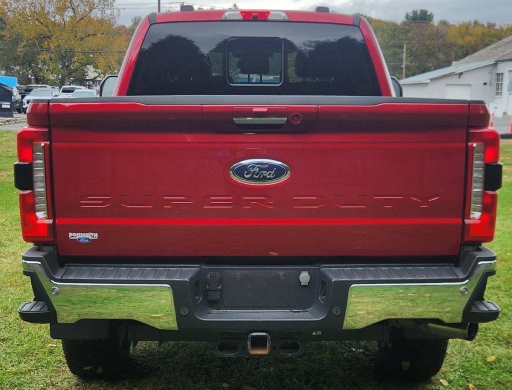 Used 2023 Ford F350 Lariat w/ Lariat Ultimate Package AWD/4WD image 6