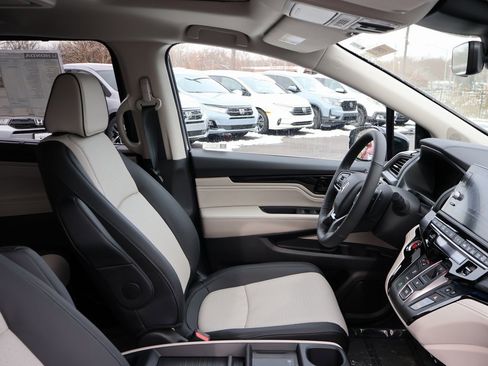 New 2026 Honda Odyssey Elite image 8