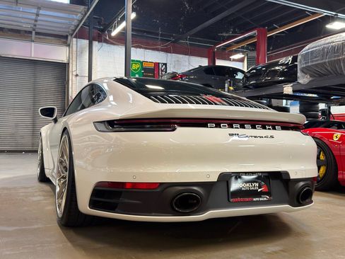 Used 2020 Porsche 911 Carrera 4S AWD/4WD image 9